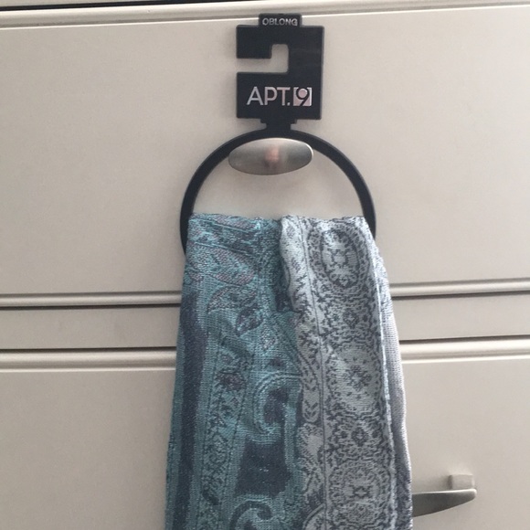 Scarf - Picture 1 of 4